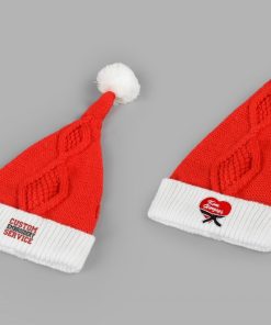 Kabelstrikket nisselue med logo